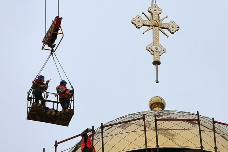 Патриарх Кирилл озвучил темпы строительства храмов: по три - в сутки (3 фото)
