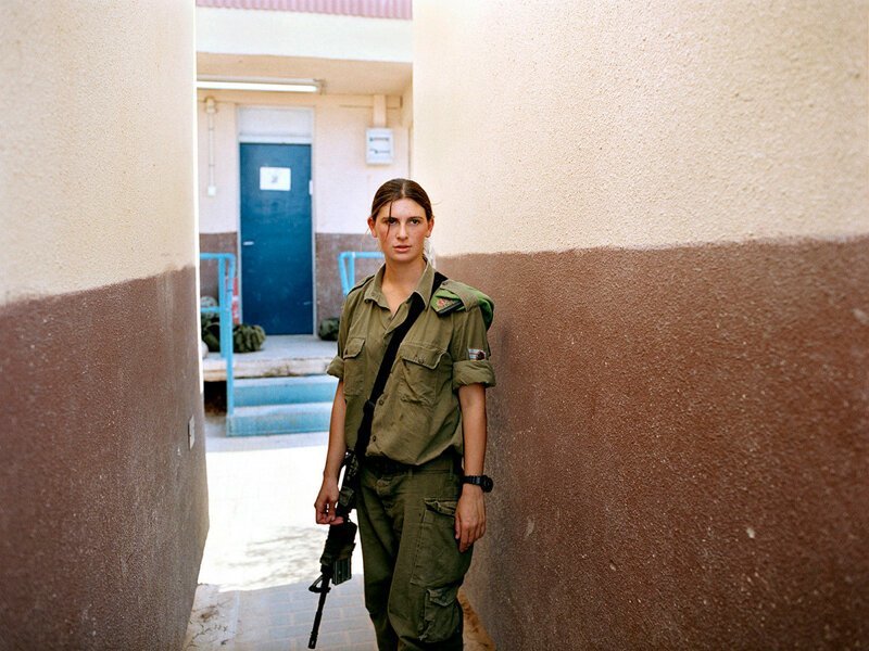 Девушки в израильской армии на фотографиях Рэйчел Папо (28 фото)