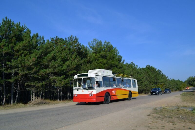 Модернизация троллейбуса Зиу-9 для автономного хода (11 фото)