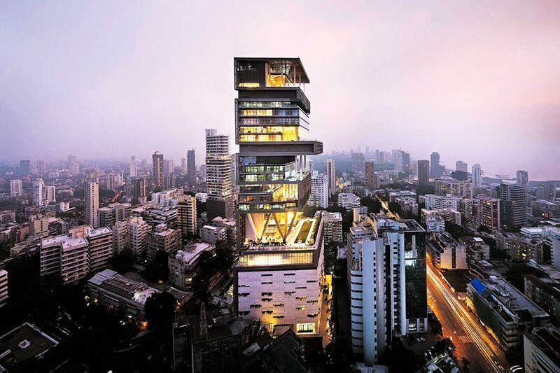 Почему в 27-этажном небоскребе живет всего 6 человек (16 фото)