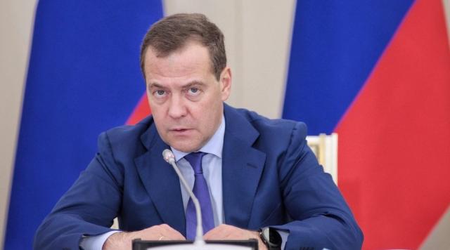 Дмитрий Медведев заявил, что правительство в полном составе уходит в отставку