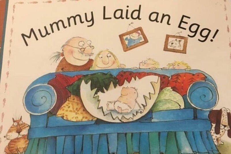 «Веселая камасутра для малышей»: детская книжка в приемной врача (7 фото)