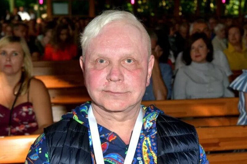 Борис Моисеев показал свое фото 35-летней давности, и поклонники его не узнали (6 фото + 1 видео)