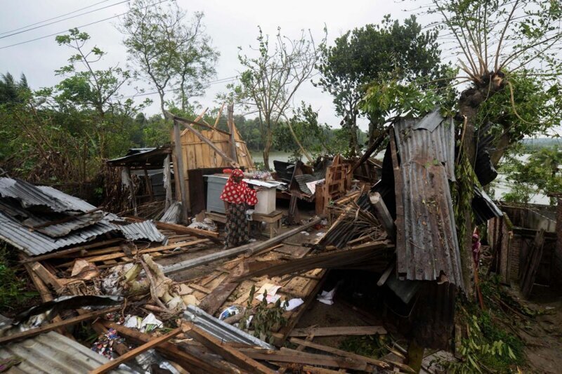Последствия циклона Amphan в Индии и Бангладеш (16 фото)