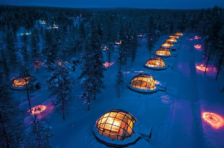 Уникальная гостиница в Лапландии со стеклянными иглу (21 фото)