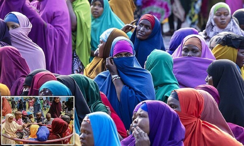 В Сомали узаконят детские браки (8 фото)