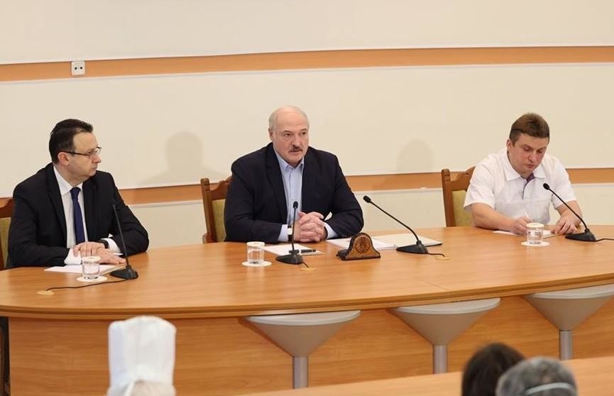 Лукашенко огласил планы Запада и призвал белорусов сплотиться, чтобы отстоять суверенитет страны (2 фото + 3 видео)