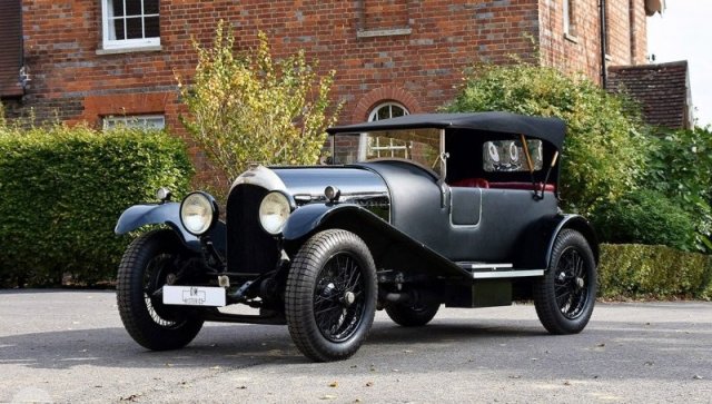 Отреставрированный Bentley, которому больше 100 лет (15 фото)