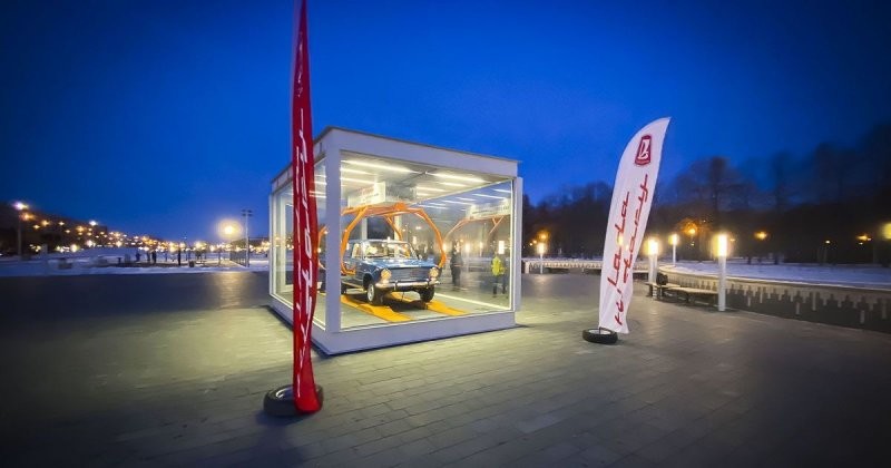 Памятник «Копейке» в честь 50-летия открыли в Тольятти (8 фото + 1 видео)