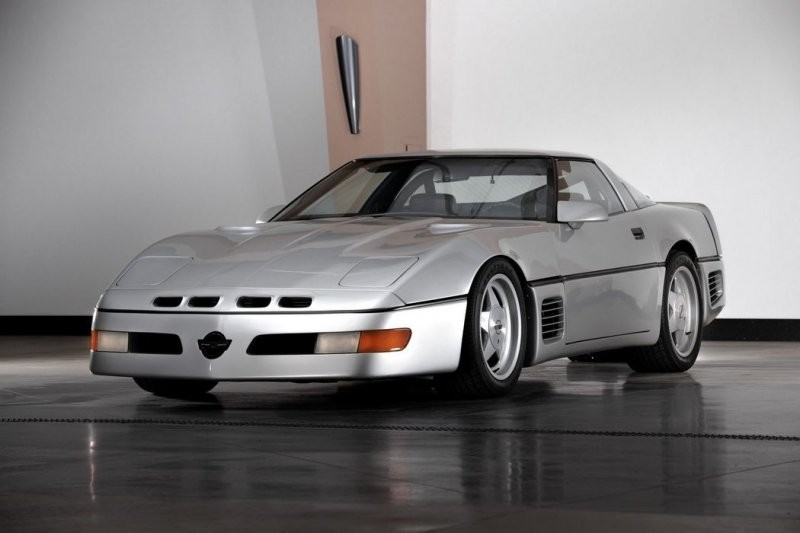 Chevrolet Corvette, установивший рекорд скорости в 1988 году, выставлен на аукцион (16 фото)