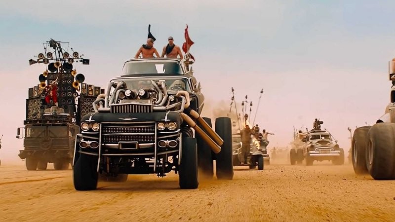13 машин из фильма «Безумный Макс: Дорога ярости» отправляются на аукцион (4 фото + 1 видео)