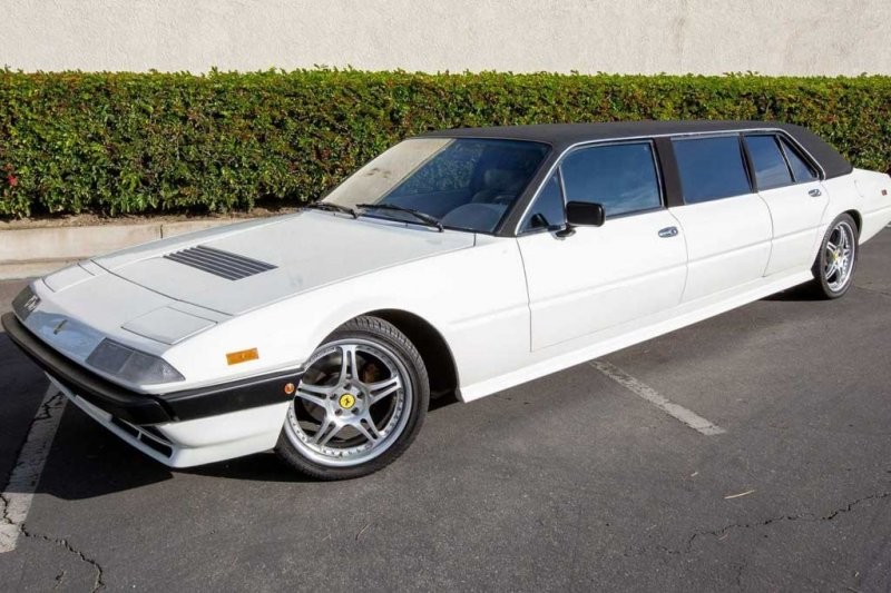 Кто-то заплатил 20.000 долларов за этот странный, но крутой лимузин Ferrari 1981 года (10 фото + 2 видео)