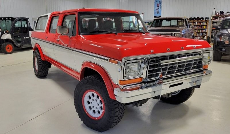 Думаете это Ford Bronco 70-х? На самом деле это замаскированный Ford Raptor 2011 года (26 фото + 1 видео)