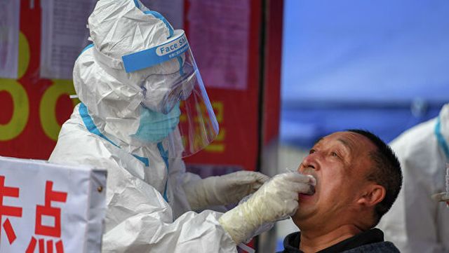 В Китае начнут платить людям с положительным тестом на коронавирус