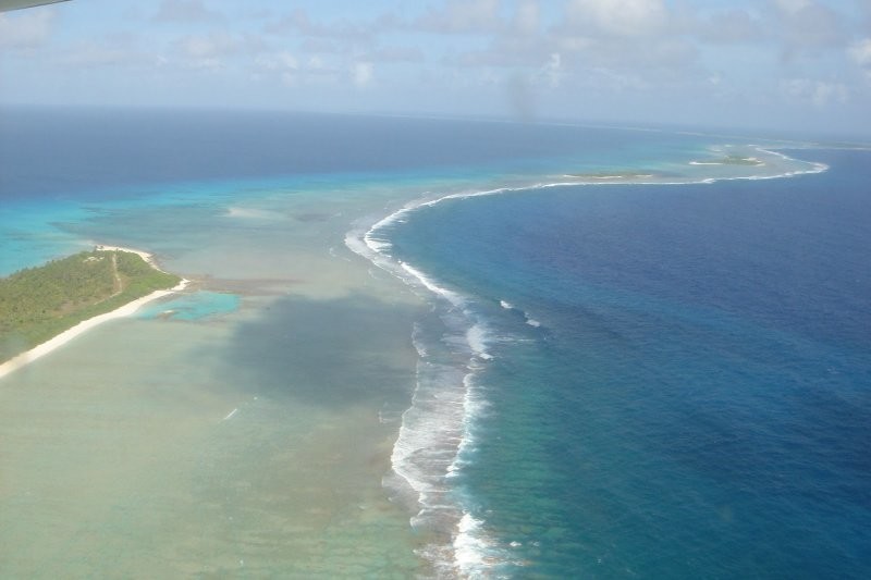 Ядерные испытания, старые поля битв, суровый климат… Острова, которые не стоит посещать (10 фото)