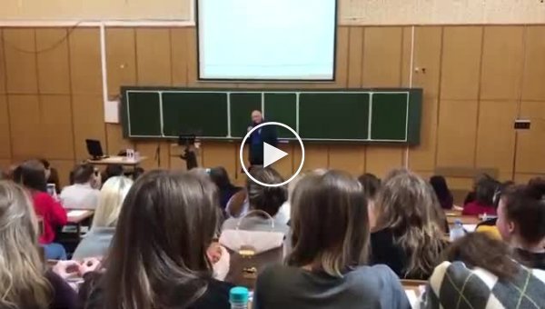 Дмитрий Киселев рассказал студентам некую тайну