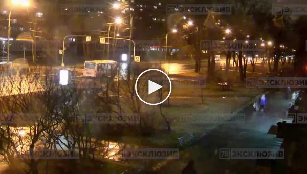 В Петербурге водитель насмерть сбил двух подростков