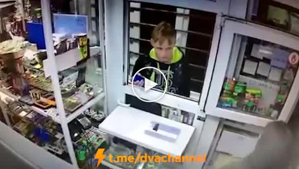 В Челябинске школьники использовали необычное оружие при нападении на ларек