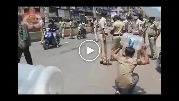 Дополнительная мотивация от индийских полицейских