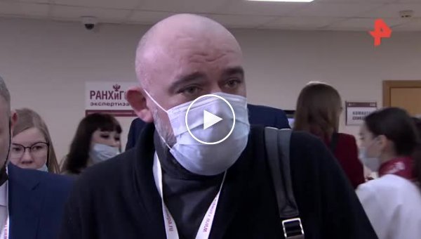 Главврач Коммунарки Денис Проценко заявил, что пятая волна коронавируса накроет Россию