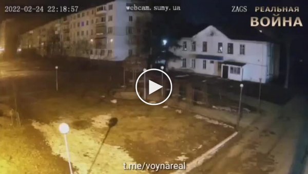 В Суммах при обстреле позиций ВСУ российские войска обстреляли жилой многоэтажный дом